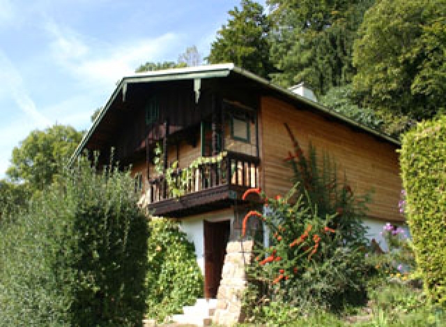 “Meran of Mattsee”: <br> Romantic house on an incline