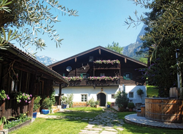 Landsitz Alpenglühen