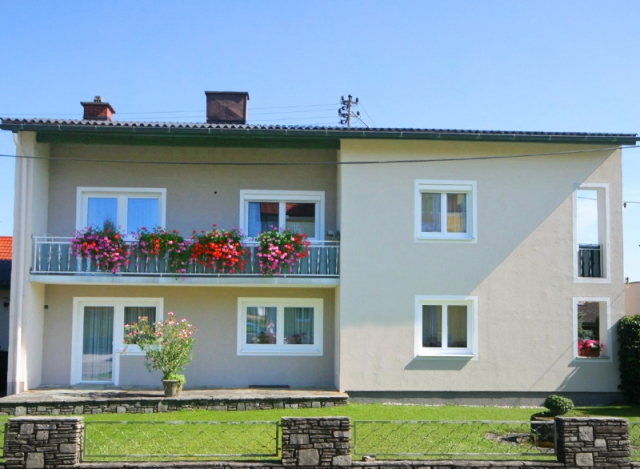 Landidylle für 2 Familien<br> ~ ca. 3,5% Rendite